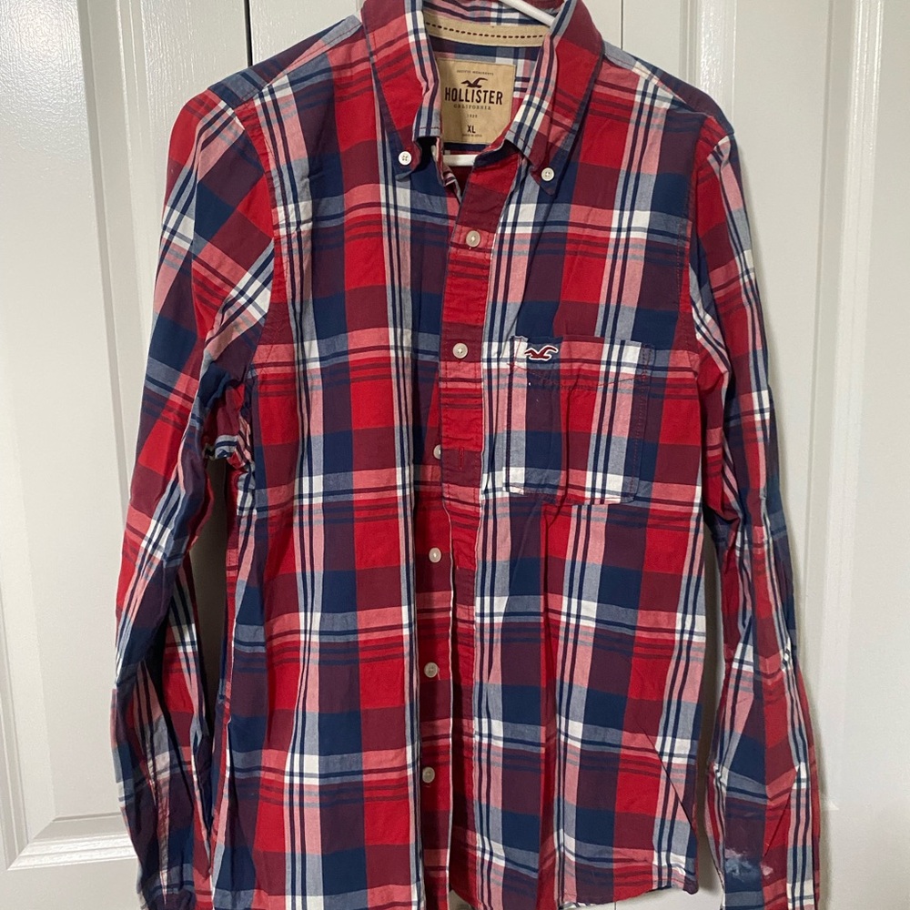 Hollister Men's Red and Navy Checkered Shirt